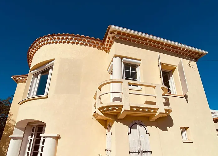 Agence Jf Immo- Avec Piscine Privee Pour 8 A 10 Personnes V0861 Agde