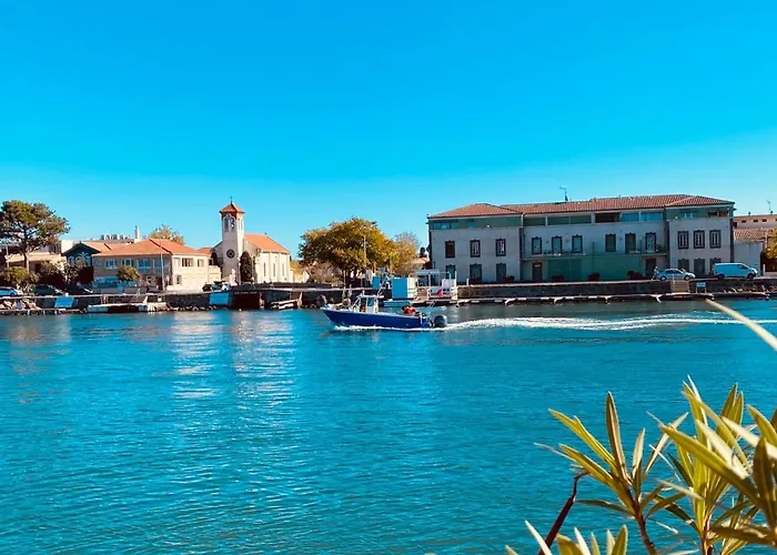 Villa Agence Jf Immo- Avec Piscine Privee Pour 8 A 10 Personnes V0861