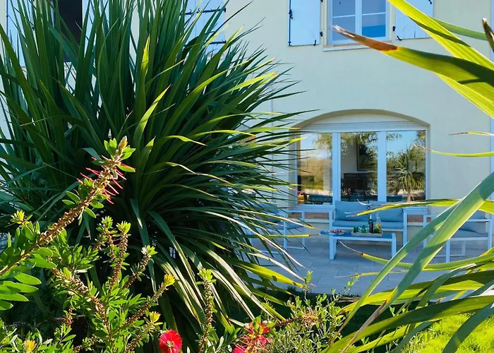 Agence Jf Immo- Avec Piscine Privee Pour 8 A 10 Personnes V0861