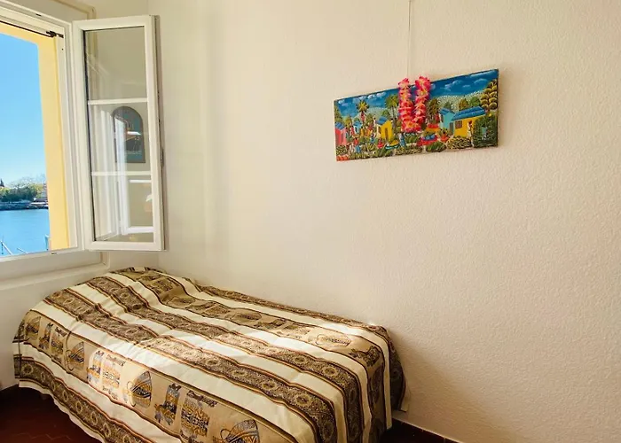 Agence Jf Immo- Avec Piscine Privee Pour 8 A 10 Personnes V0861 *