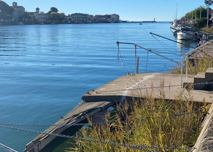 Villa Agence Jf Immo- Avec Piscine Privee Pour 8 A 10 Personnes V0861 *