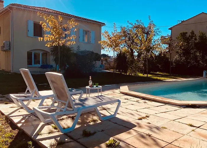 Agence Jf Immo- Avec Piscine Privee Pour 8 A 10 Personnes V0861 Villa