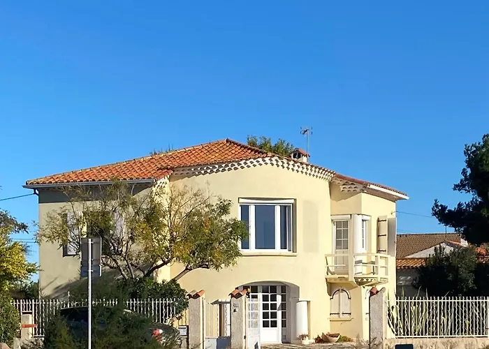 Agence Jf Immo- Avec Piscine Privee Pour 8 A 10 Personnes V0861 Villa *