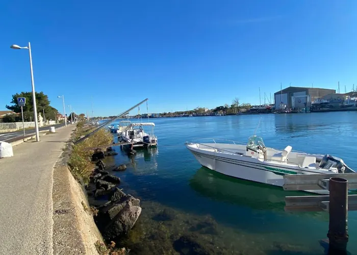 Villa Agence Jf Immo- Avec Piscine Privee Pour 8 A 10 Personnes V0861 *